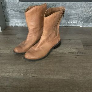 Jessica Simpson tan leather boots size 7